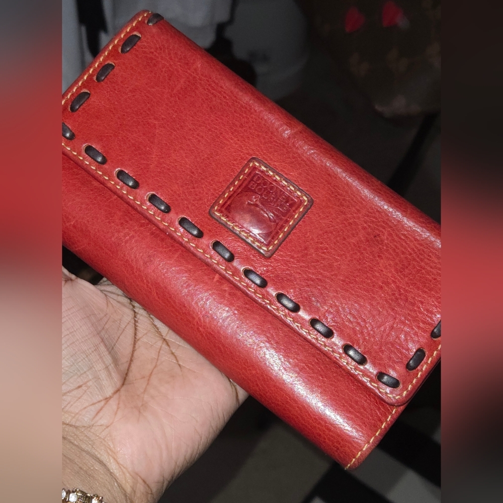 Authentic Dooney & Bourke Genuine leather Wallet